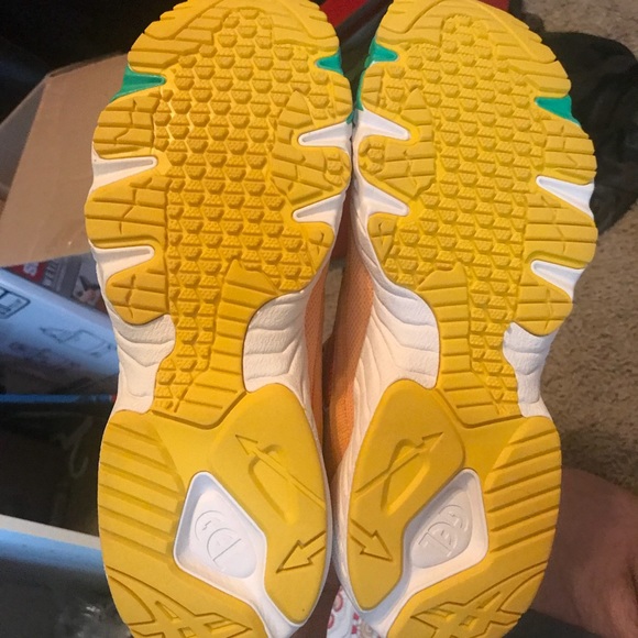 ASICS Onitsuka Tiger Gel Mai. Size 9.5 M, 11 W - Picture 6 of 8